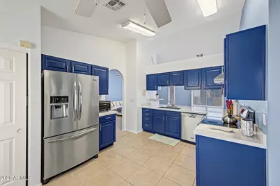 8582 N 110th Drive, Peoria, AZ 85345 - Photo 11