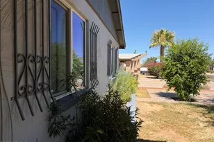 3458 E Shaw Butte Dr, Phoenix, AZ 85028 - Photo 35