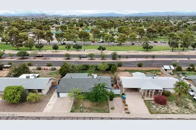 3458 E Shaw Butte Drive, Phoenix, AZ 85028 - Photo 3