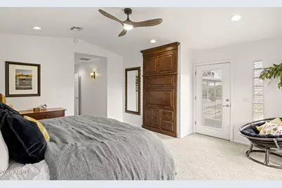 4440 E Clarendon Avenue, Phoenix, AZ 85018 - Photo 17