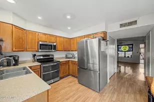 8111 W Wacker Rd, Peoria, AZ 85381 - Photo 9