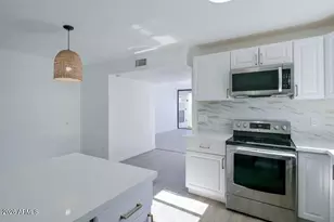 16041 N 31st St, Phoenix, AZ 85032 - Photo 3