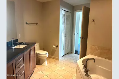 310 S 4th Street #1201, Phoenix, AZ 85004 - Photo 17