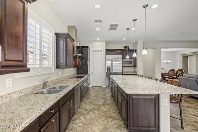 2052 S Navajo Court, Chandler, AZ 85286 - Photo 7