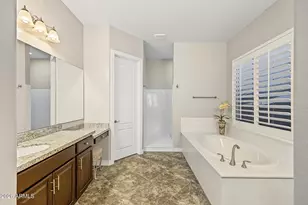 2052 S Navajo Ct, Chandler, AZ 85286 - Photo 3