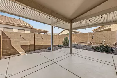 18082 W Addie Lane, Surprise, AZ 85374 - Photo 15