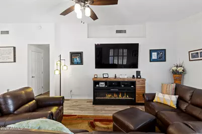 9620 W Carol Avenue, Peoria, AZ 85345 - Photo 7