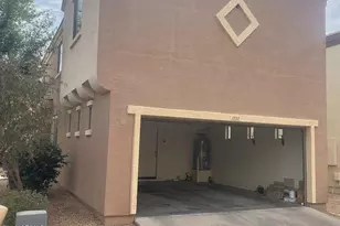 1332 E Dunbar Dr, Phoenix, AZ 85042 - Photo 1