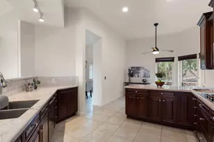 15548 E Cavern Dr, Fountain Hills, AZ 85268 - Photo 13