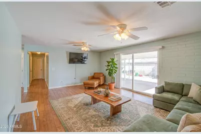3013 N 52nd Parkway, Phoenix, AZ 85031 - Photo 3