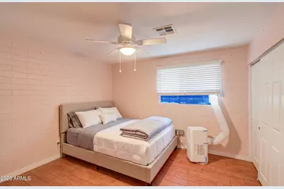 3013 N 52nd Parkway, Phoenix, AZ 85031 - Photo 9