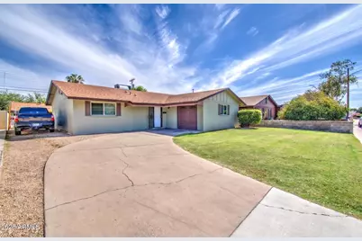 3013 N 52nd Parkway, Phoenix, AZ 85031 - Photo 1