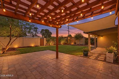2208 E Turney Avenue, Phoenix, AZ 85016 - Photo 1