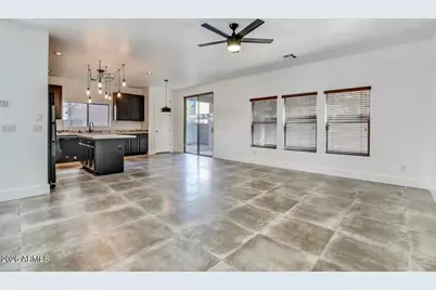 10913 W Pierson Street, Phoenix, AZ 85037 - Photo 11