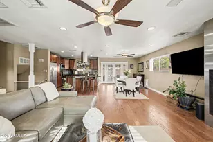 10835 N 39th St, Phoenix, AZ 85028 - Photo 11