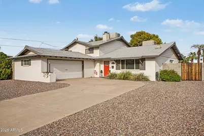 10835 N 39th Street, Phoenix, AZ 85028 - Photo 1