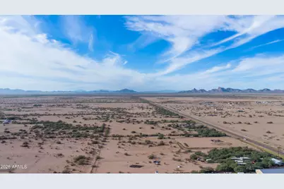 9505 W Milligan Road, Arizona City, AZ 85123 - Photo 35