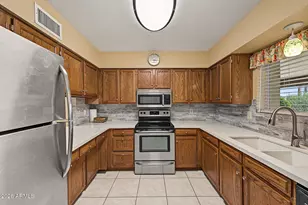 131 N Higley Rd, Mesa, AZ 85205 - Photo 7