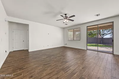 5439 W Quail Track Drive, Phoenix, AZ 85083 - Photo 5