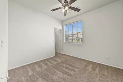 5439 W Quail Track Drive, Phoenix, AZ 85083 - Photo 23