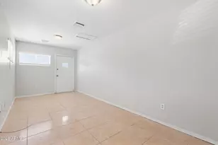 3625 W San Juan Ave, Phoenix, AZ 85019 - Photo 15