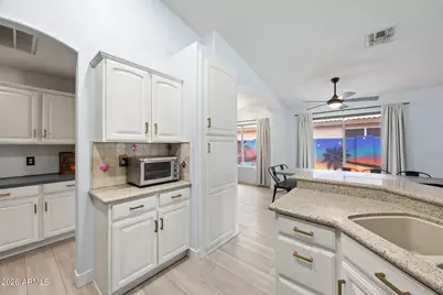 7633 W Foothill Drive, Peoria, AZ 85383 - Photo 3
