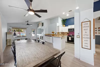 7633 W Foothill Drive, Peoria, AZ 85383 - Photo 15