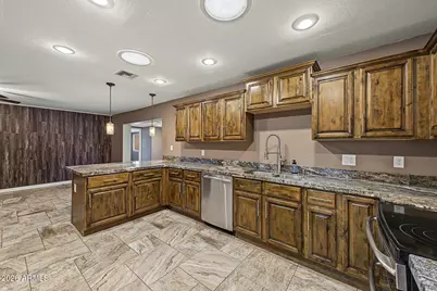 4616 W Purdue Avenue, Glendale, AZ 85302 - Photo 17