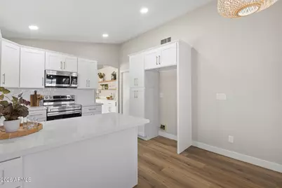 20419 N 105th Avenue, Peoria, AZ 85382 - Photo 17