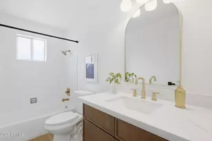 3918 W Kaler Dr, Phoenix, AZ 85051 - Photo 33