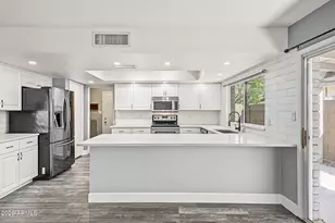 10222 N 52nd Dr, Glendale, AZ 85302 - Photo 15