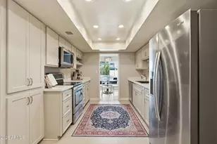 6254 E Catalina Dr, Scottsdale, AZ 85251 - Photo 11