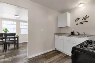 1923 E Yale St, Phoenix, AZ 85006 - Photo 9