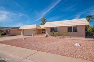 9723 W Briarwood Cir, Sun City, AZ 85351 - Photo 3
