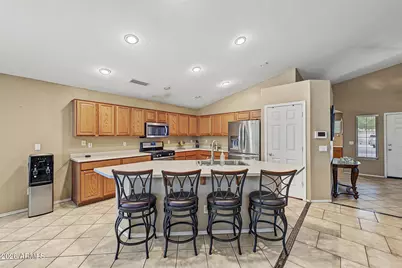 8525 W Chickasaw Street, Tolleson, AZ 85353 - Photo 11