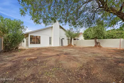 2439 W Kiowa Avenue, Mesa, AZ 85202 - Photo 41