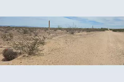 304Xx W Pinnacle Vista Road #-, Wittmann, AZ 85361 - Photo 3