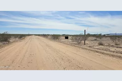304Xx W Pinnacle Vista Road #-, Wittmann, AZ 85361 - Photo 7