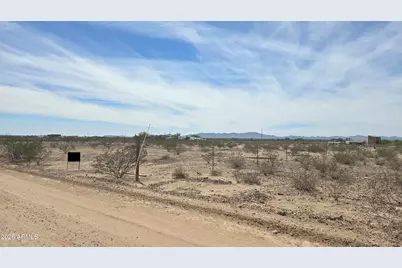 304Xx W Pinnacle Vista Road #-, Wittmann, AZ 85361 - Photo 11