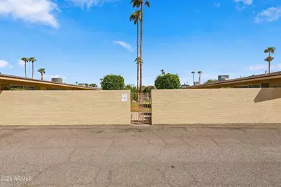 10915 W Santa Fe Drive, Sun City, AZ 85351 - Photo 35