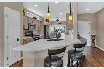 18401 N Villa Bella Drive, Surprise, AZ 85374 - Photo 17