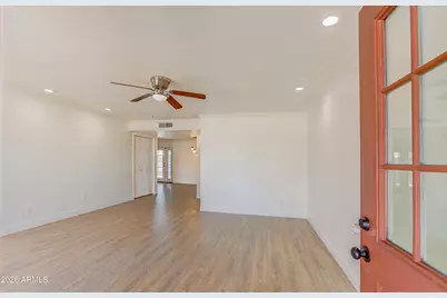 18652 N 12th Avenue, Phoenix, AZ 85027 - Photo 7
