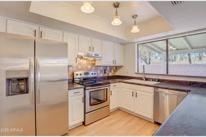 18652 N 12th Avenue, Phoenix, AZ 85027 - Photo 9