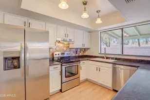 18652 N 12th Ave, Phoenix, AZ 85027 - Photo 9
