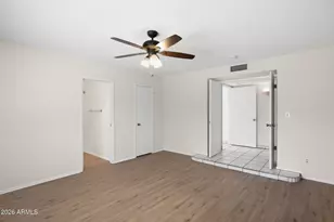 852 E Acapulco Ln, Phoenix, AZ 85022 - Photo 25