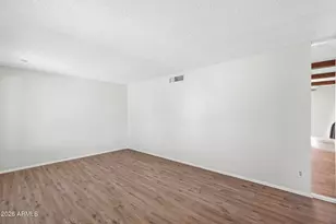 852 E Acapulco Ln, Phoenix, AZ 85022 - Photo 9