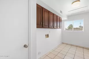 852 E Acapulco Ln, Phoenix, AZ 85022 - Photo 31