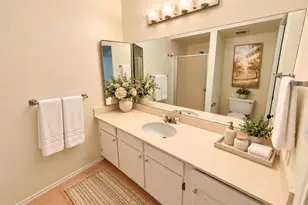 6626 N Majorca Ln W, Phoenix, AZ 85016 - Photo 33