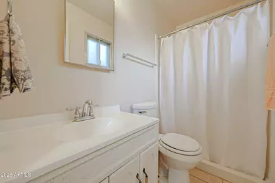 4837 N 81st Avenue, Phoenix, AZ 85033 - Photo 23