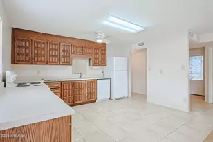 4837 N 81st Ave, Phoenix, AZ 85033 - Photo 9